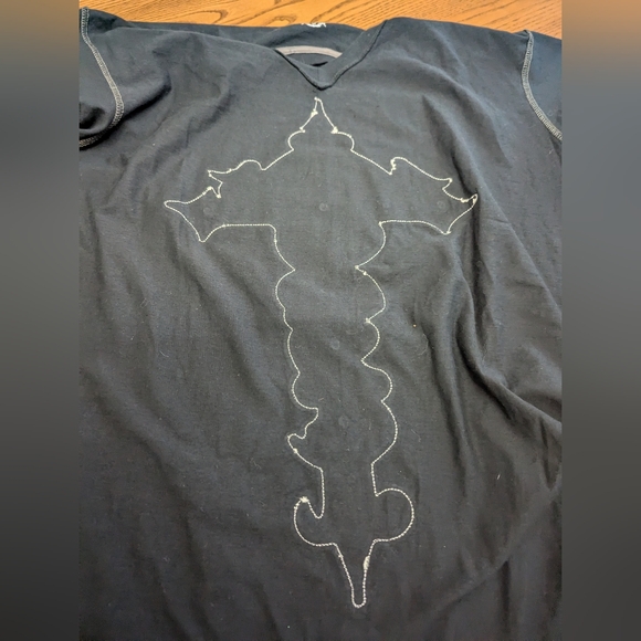 COPY - Y2K vintage tee shirt . graphics of dragons sitting on a cross. Metallic… - Picture 5 of 8